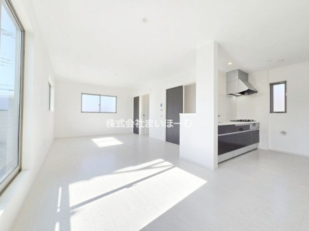 ��ʌ��������܎s�Y�a�搣����4���ڂ̐V�z��ˌ��Ẵ��r���O