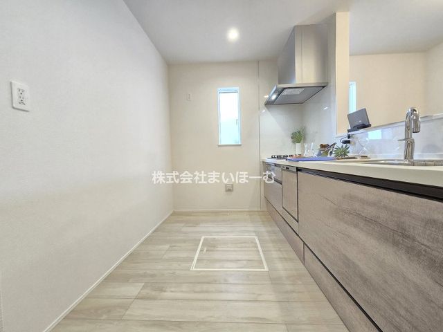 ��ʌ�����s�]�ˑ�1���ڂ̐V�z��ˌ��ẴL�b�`��