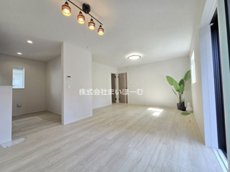 ��ʌ�����s�]�ˑ�1���ڂ̐V�z��ˌ��Ẵ��r���O