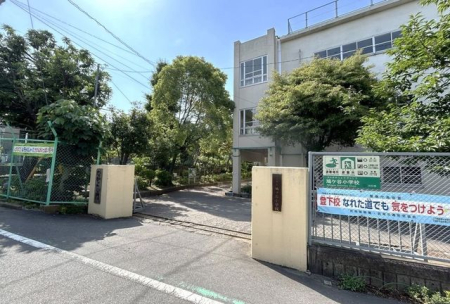 ��ʌ�����s�≺��3���ڂ̒��Ã}���V�����̎��ӊ�