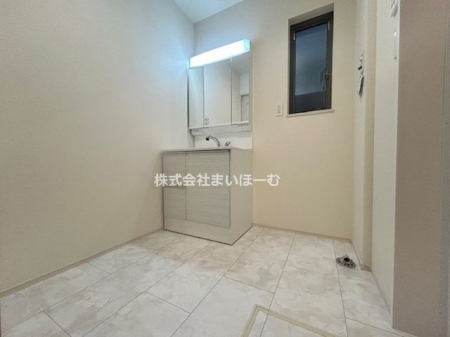 �����s������Z��2���ڂ̐V�z��ˌ��Ă̐��ʑ�E���ʏ�