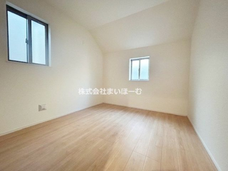 �����s������Z��2���ڂ̐V�z��ˌ��Ă̂��̑�����