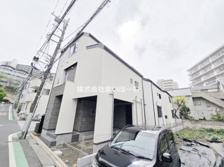 �����s���揬����4���ڂ̐V�z��ˌ��Ă̌��n�O�ώʐ^