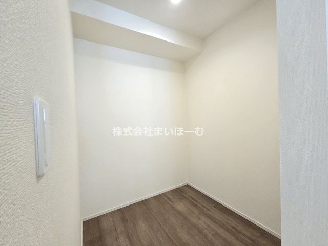 �����s���揬����4���ڂ̐V�z��ˌ��Ă̎��[