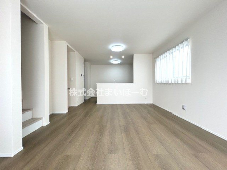 ��ʌ�����s�˒˓�4���ڂ̐V�z��ˌ��Ẵ��r���O