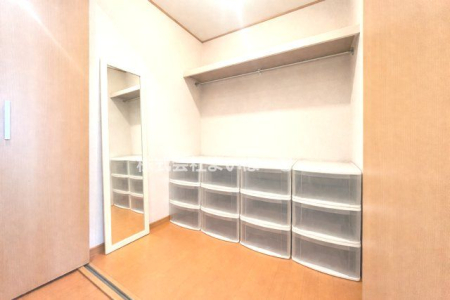 ��ʌ������s�V�h1���ڂ̒��È�ˌ��Ă̎��[