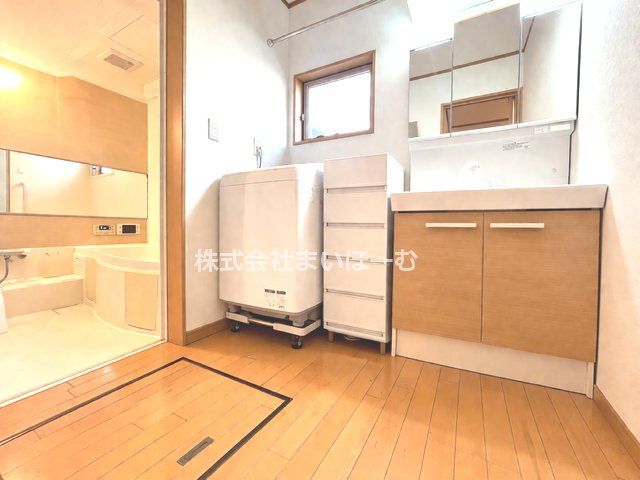 ��ʌ������s�V�h1���ڂ̒��È�ˌ��Ă̐��ʑ�E���ʏ�