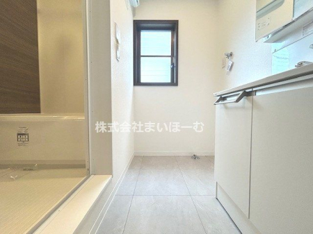 ��ʌ������s�V�n�� �̒��È�ˌ��Ă̐��ʑ�E���ʏ�