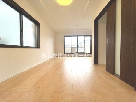 ��ʌ������s�V�n�� �̒��È�ˌ��Ẵ��r���O