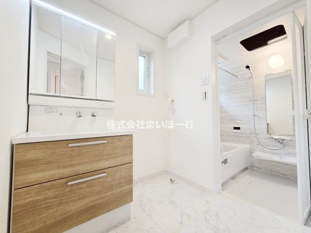 ��ʌ�����s�{��1���ڂ̐V�z��ˌ��Ă̐��ʑ�E���ʏ�