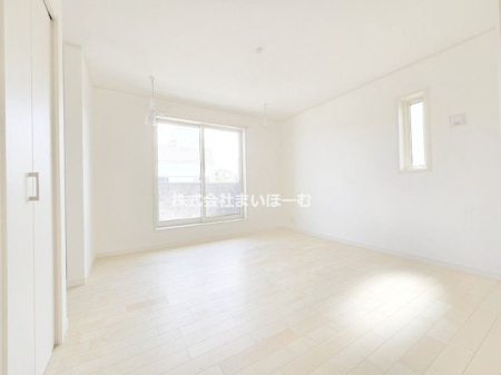 �����s�k��ԉH��3���ڂ̐V�z��ˌ��Ă̂��̑�����