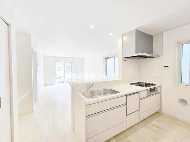 �����s�k��ԉH��3���ڂ̐V�z��ˌ��Ẵ��r���O