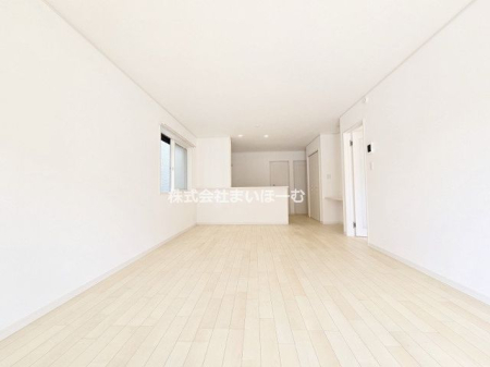 �����s�k��ԉH��3���ڂ̐V�z��ˌ��Ẵ��r���O