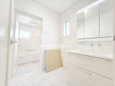 �����s�k��ԉH��3���ڂ̐V�z��ˌ��Ă̐��ʑ�E���ʏ�